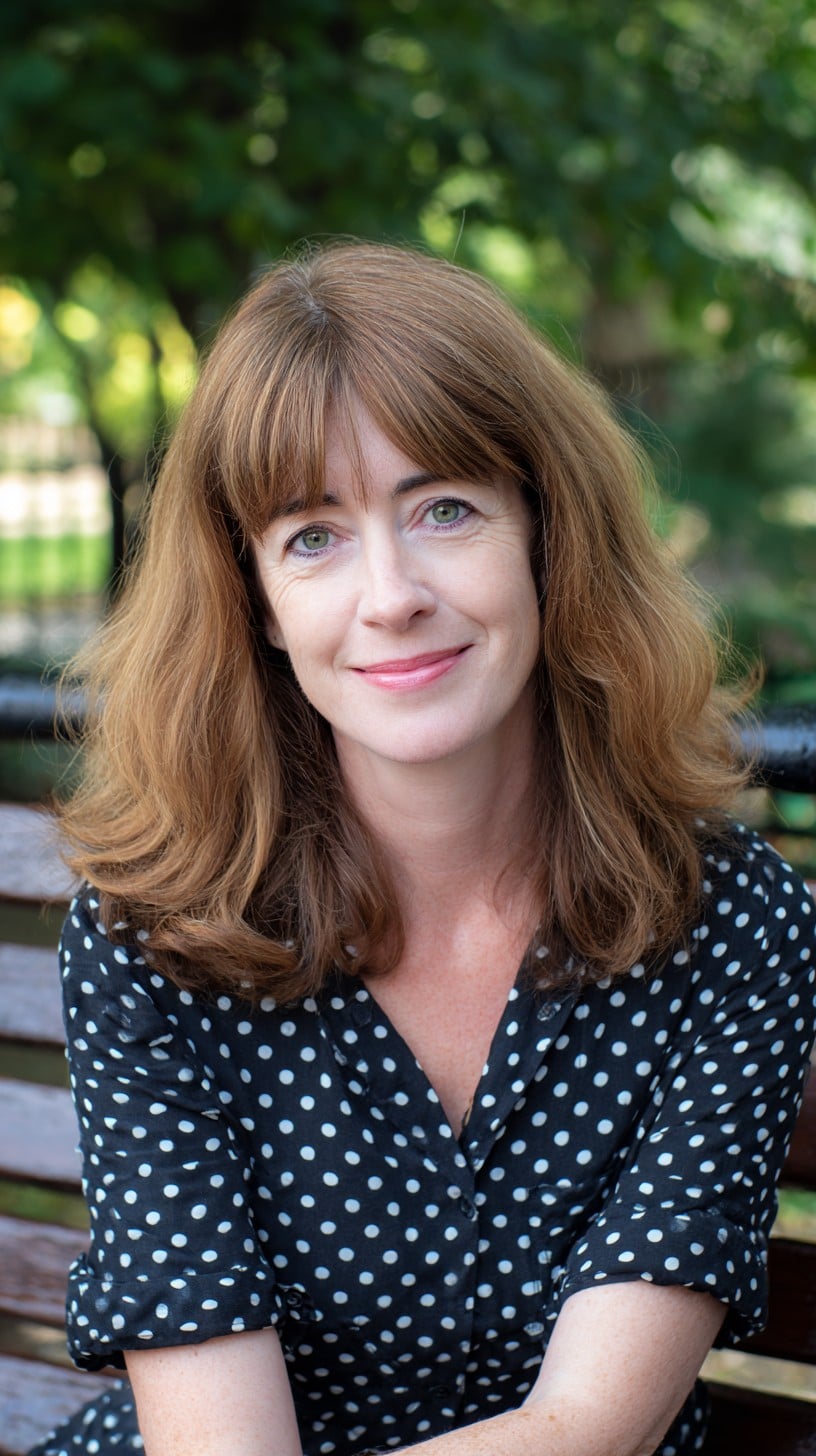 Caramel-Lit Shoulder-Length Layers with Center-Split Soft Micro-Bangs