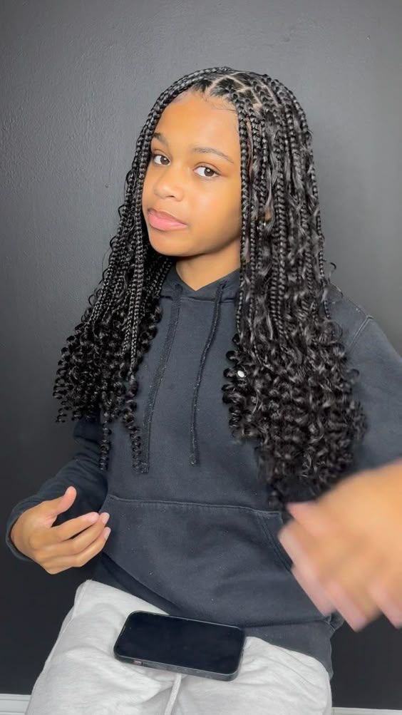 Shoulder-Length Feed-In Box Braids with Water-Wave Ends