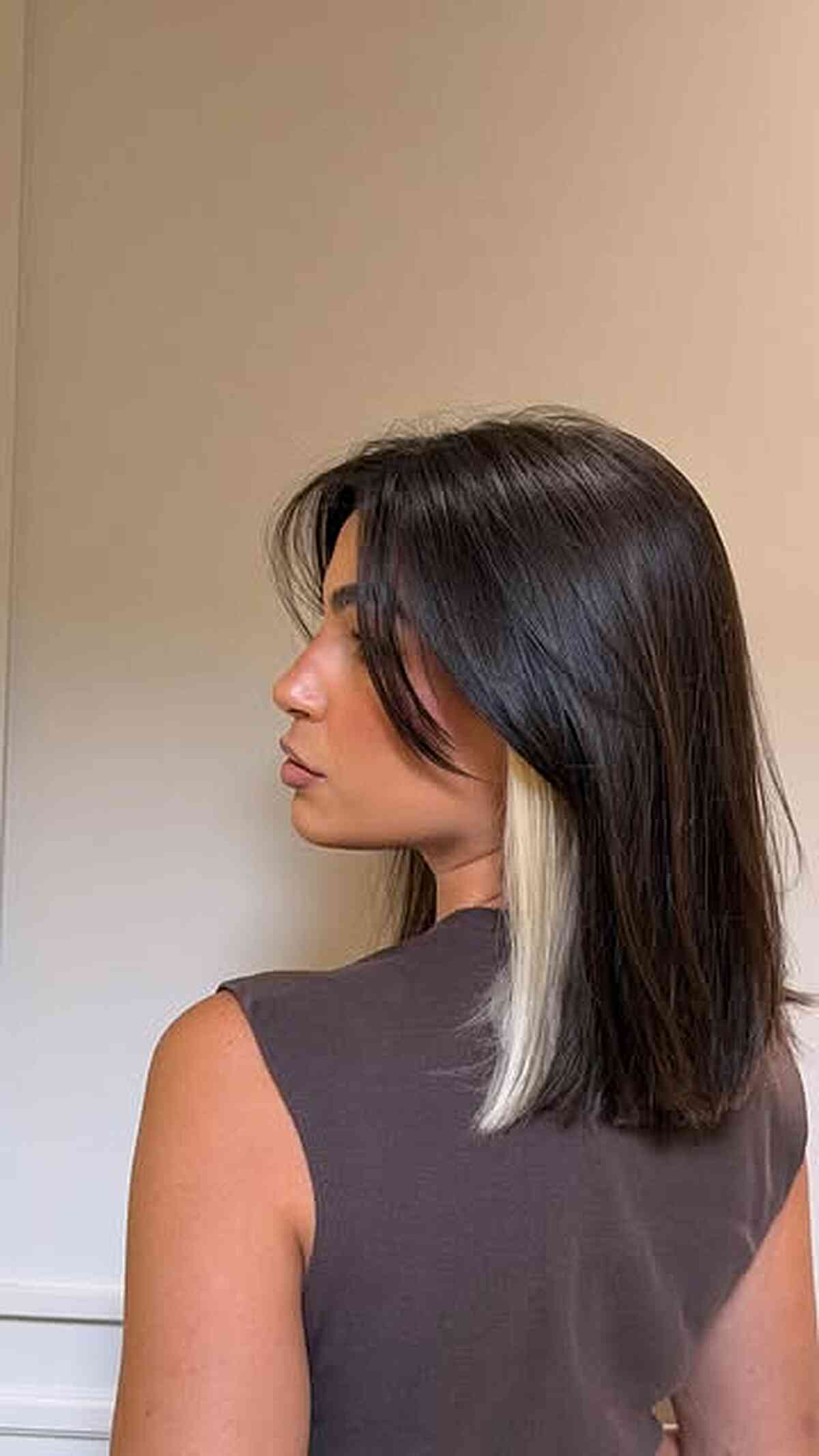 Modern Hidden Platinum Streak Blunt Lob