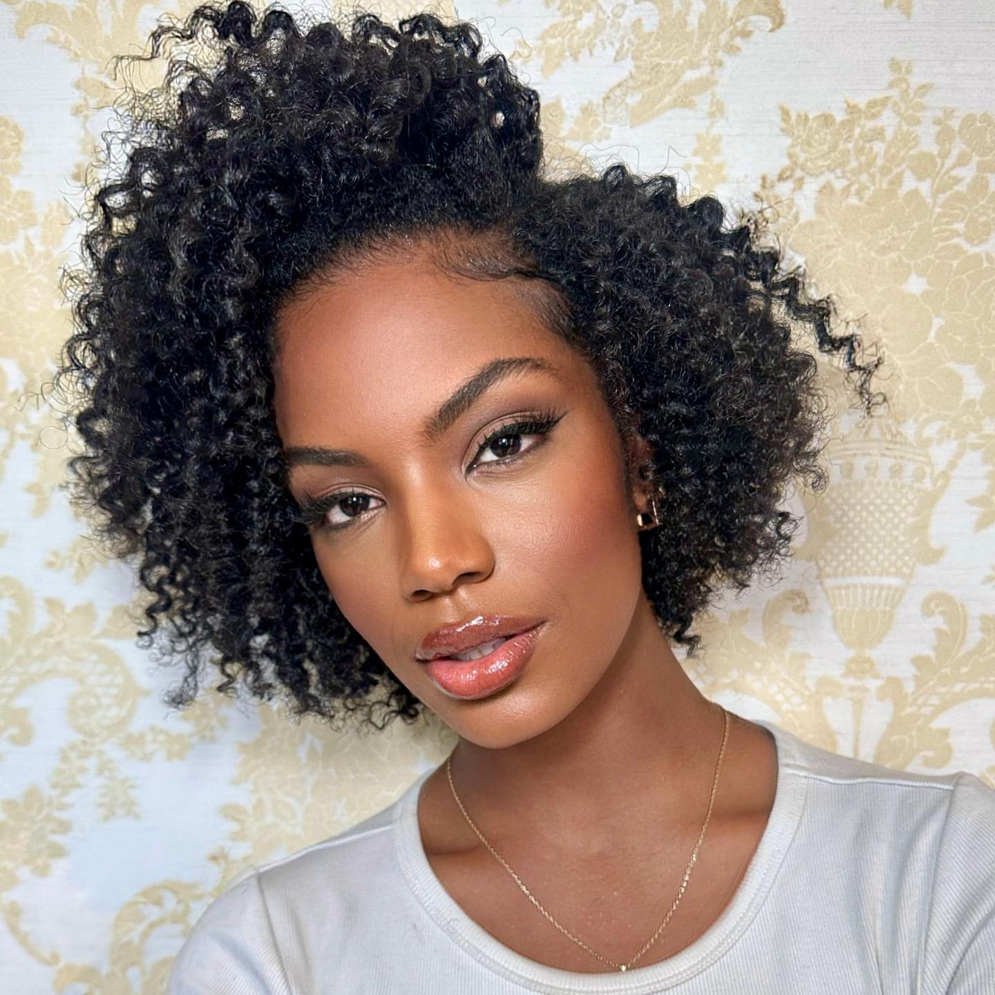 Rounded Defined-Coil Bob with Deep Diagonal Part
