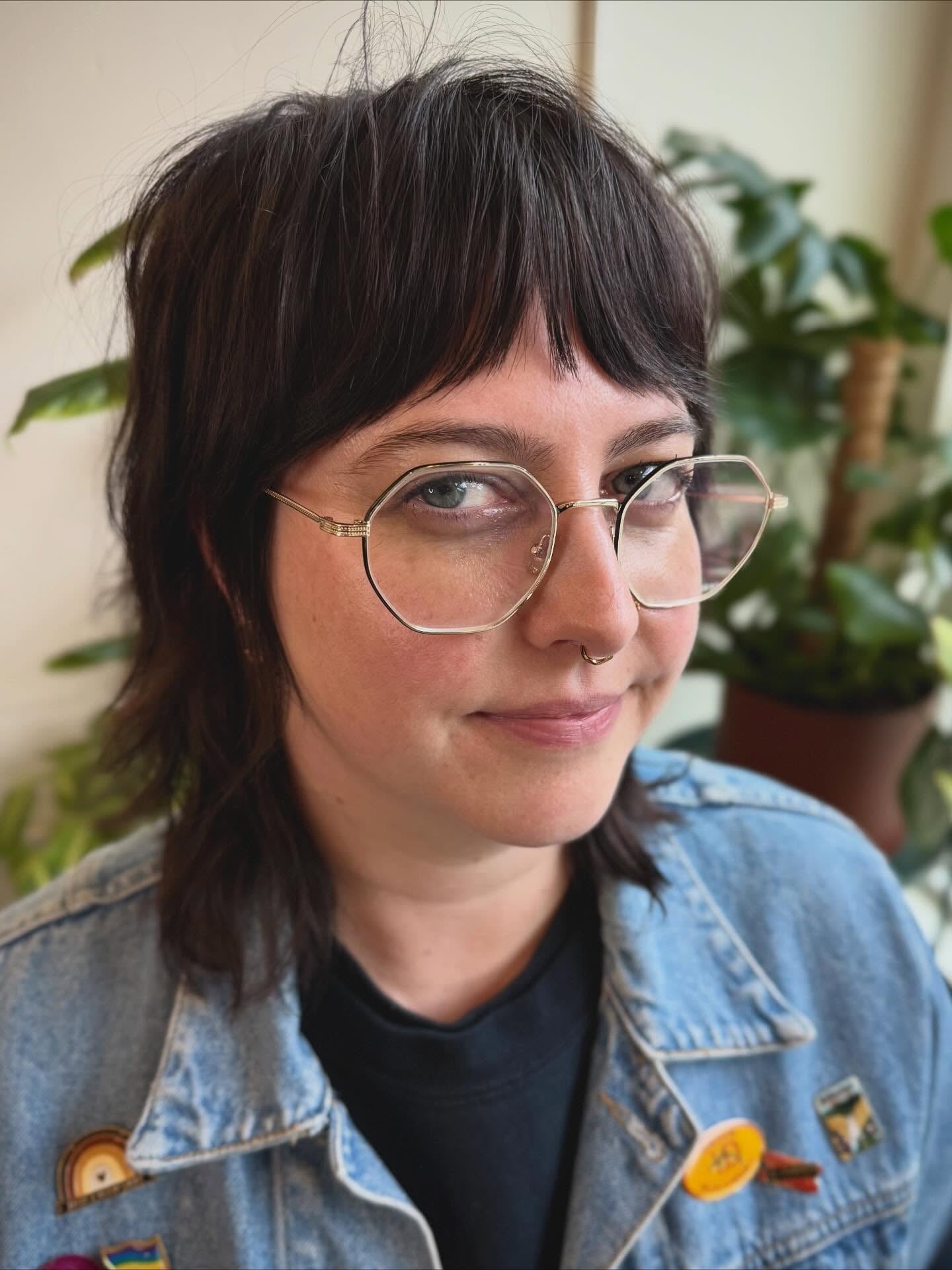Edgy Mullet-Shag with Short Textured Fringe