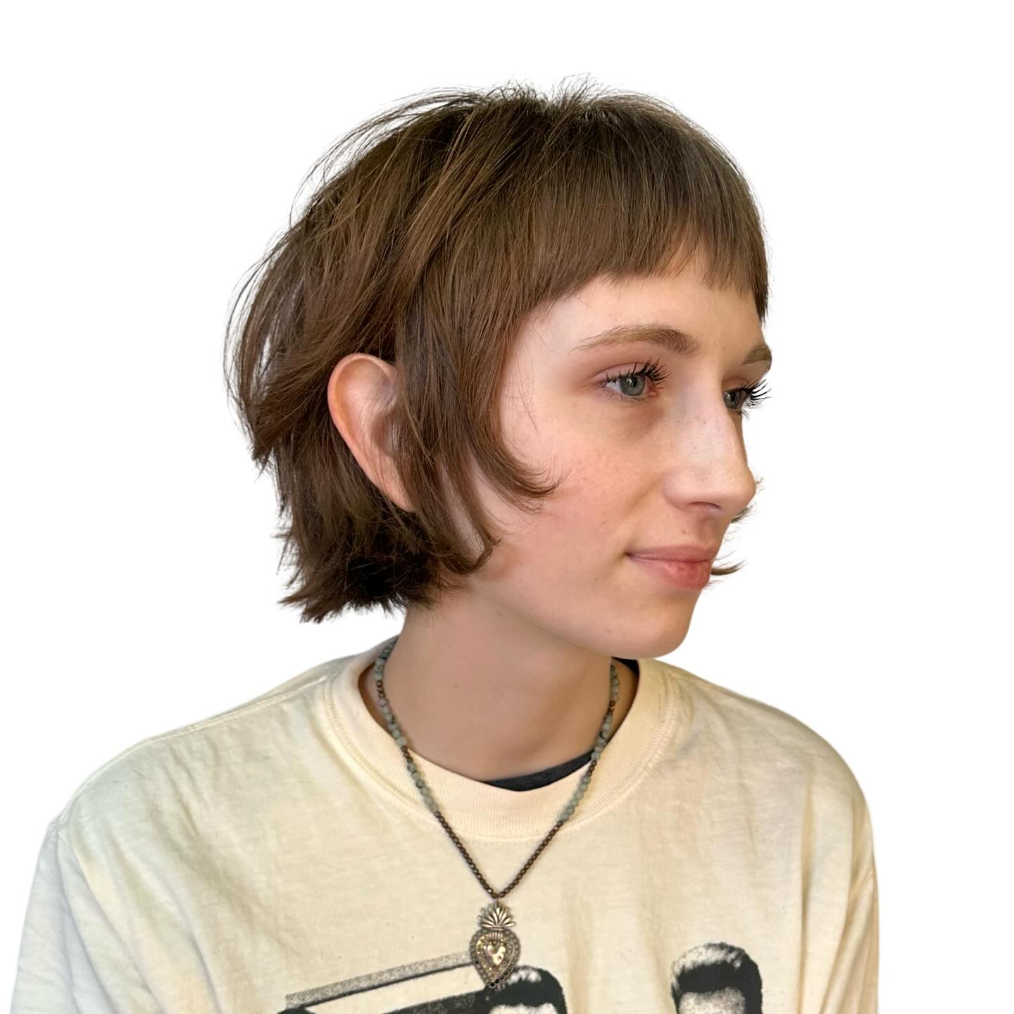 Softly Point‑Cut Jaw‑Length Bob with Short Blunt Fringe