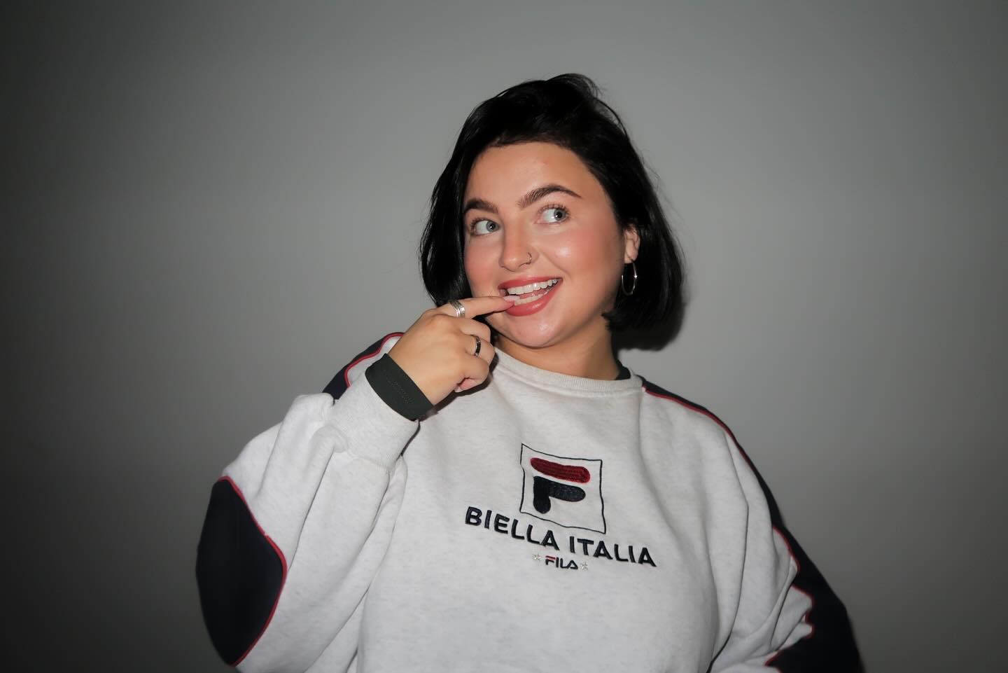 Chin-Grazing Blunt Bob with Soft Interior Graduation