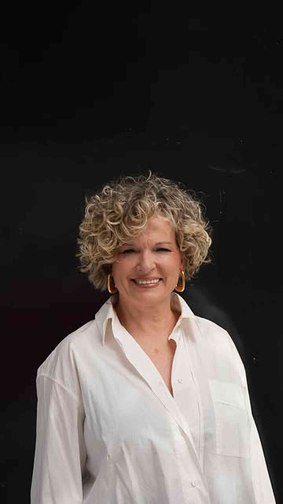 Textured Curly Crop with Defined Curls