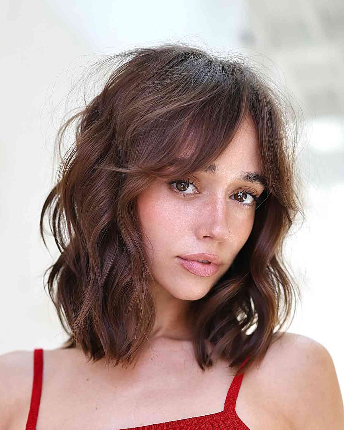 Effortless Curtain Bangs with Soft Waves