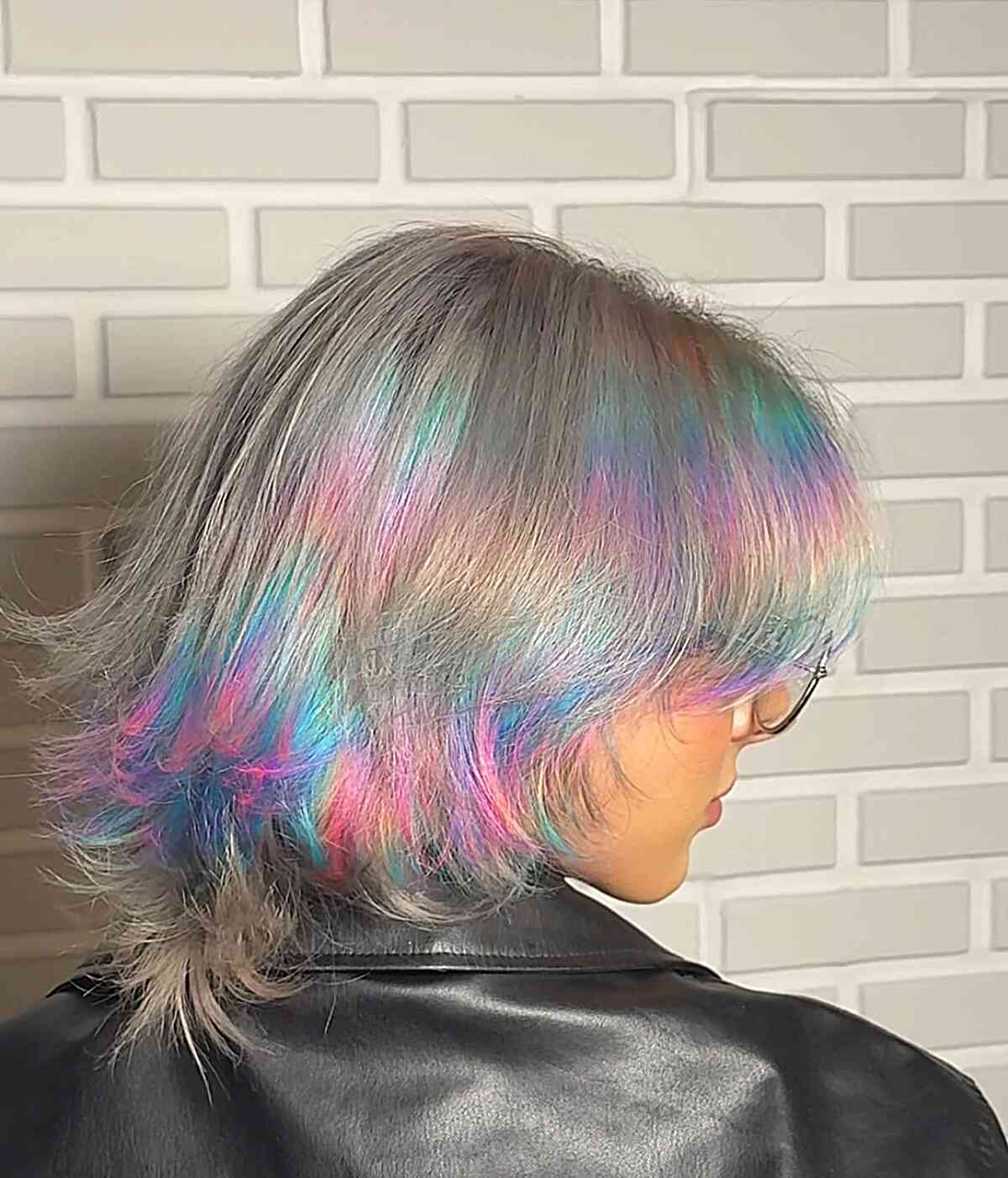Holographic Textured Hair with Pastel Highlights