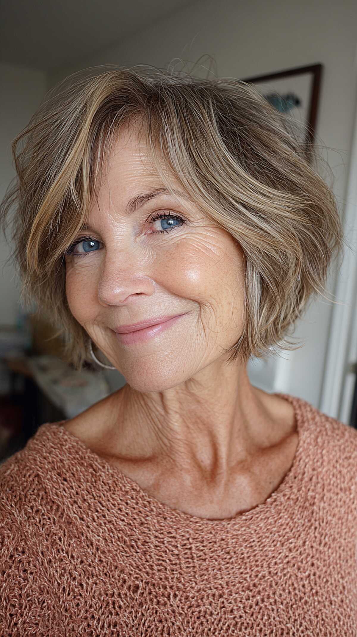 Bronde piecey choppy bob with ear-length layers