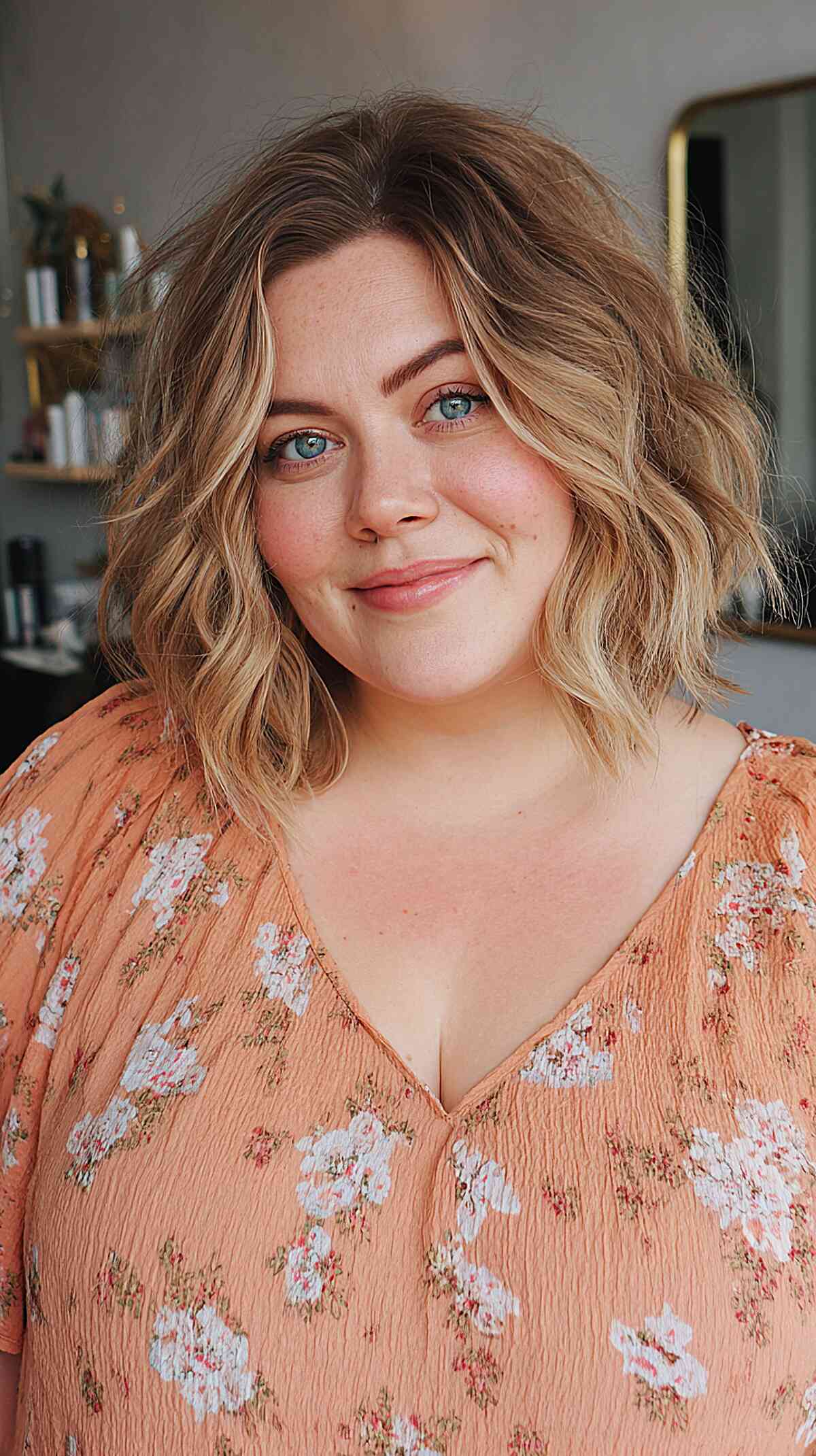 Textured Wavy Bob for Round Faces