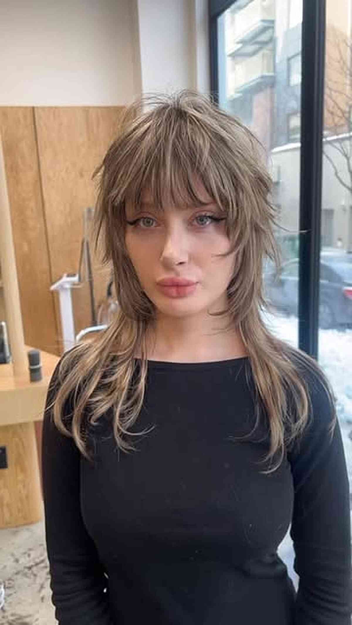 Trendy Y2K Shag with Face-Framing Layers