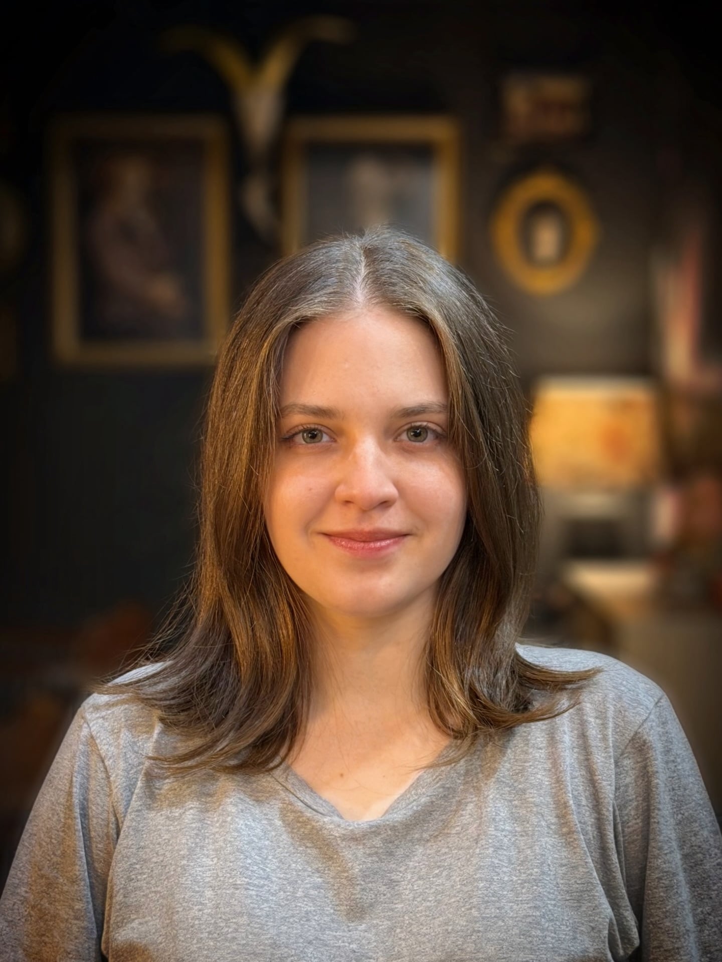 Brunette shoulder-length cut with soft flipped ends