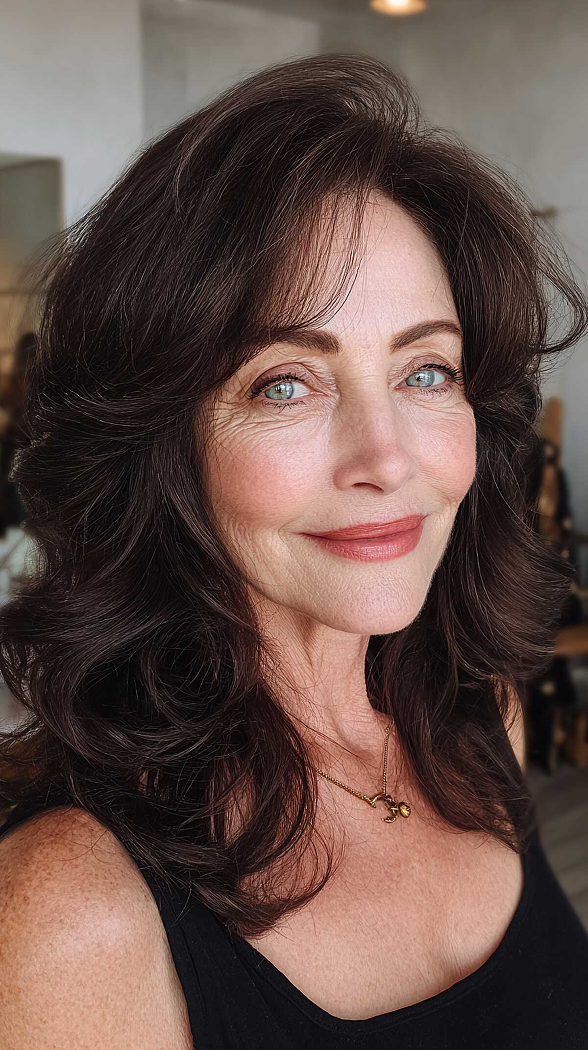 Dark chocolate shoulder-length glamour waves