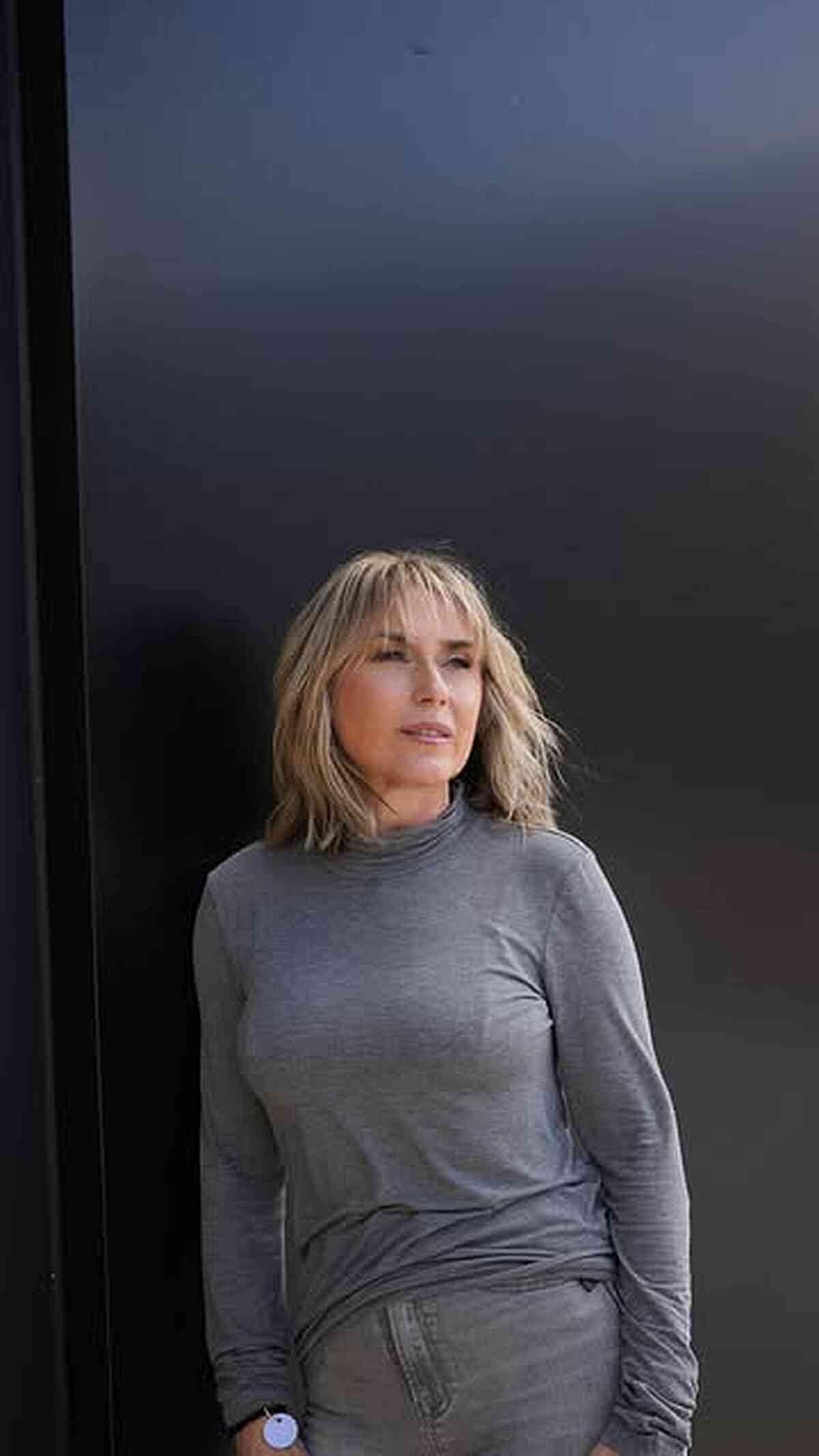 Textured Lob with Bangs