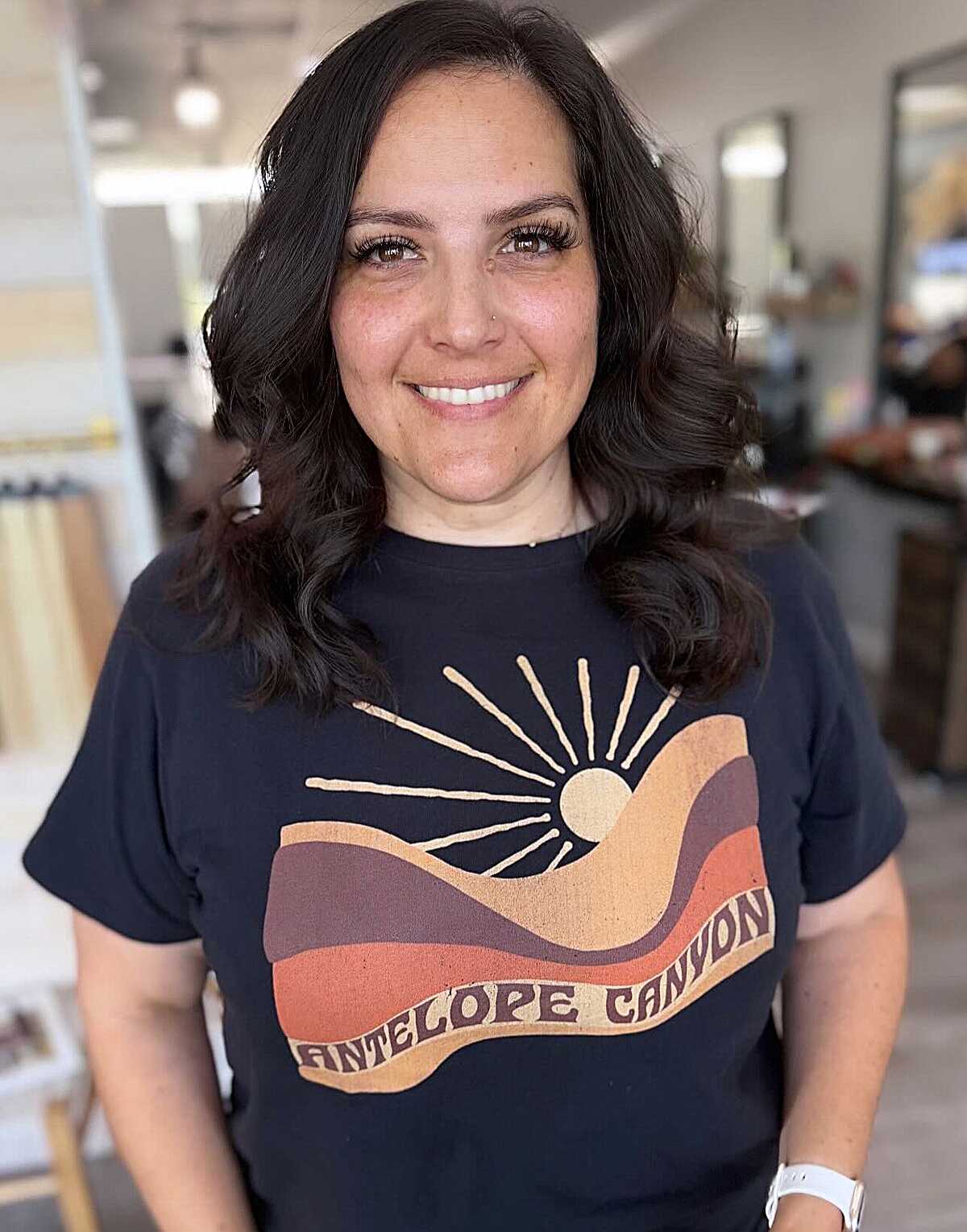 Wavy dark brown thick lob with center part