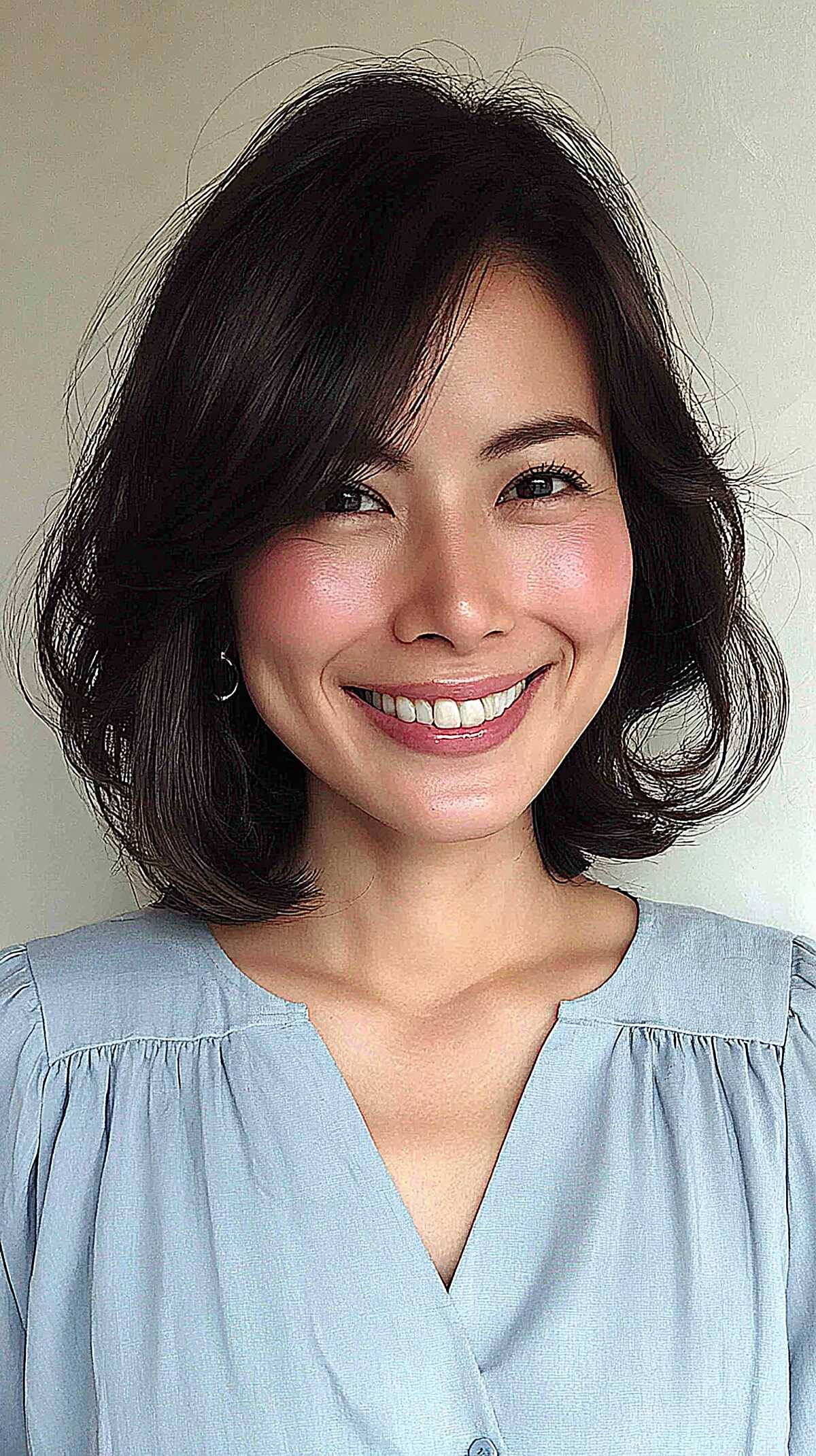 Dark bouncy bob with flipped volume and movement