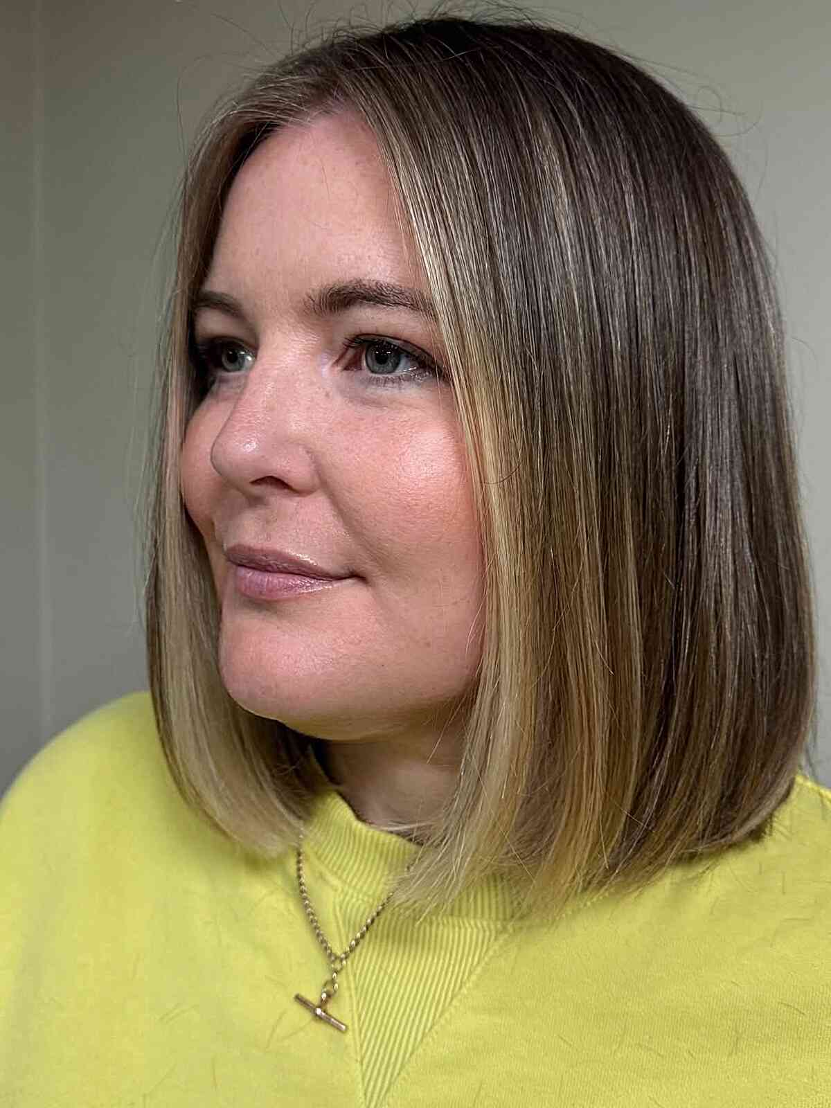 Sleek Blunt Bob with Subtle Highlights