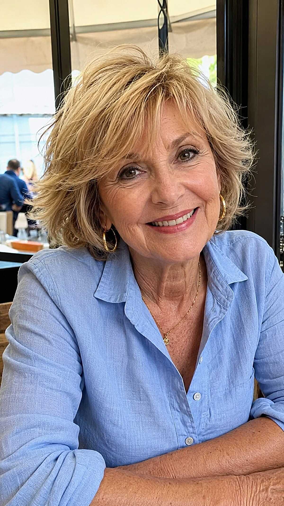 Tousled Golden Blonde Bob with Flipped Layers