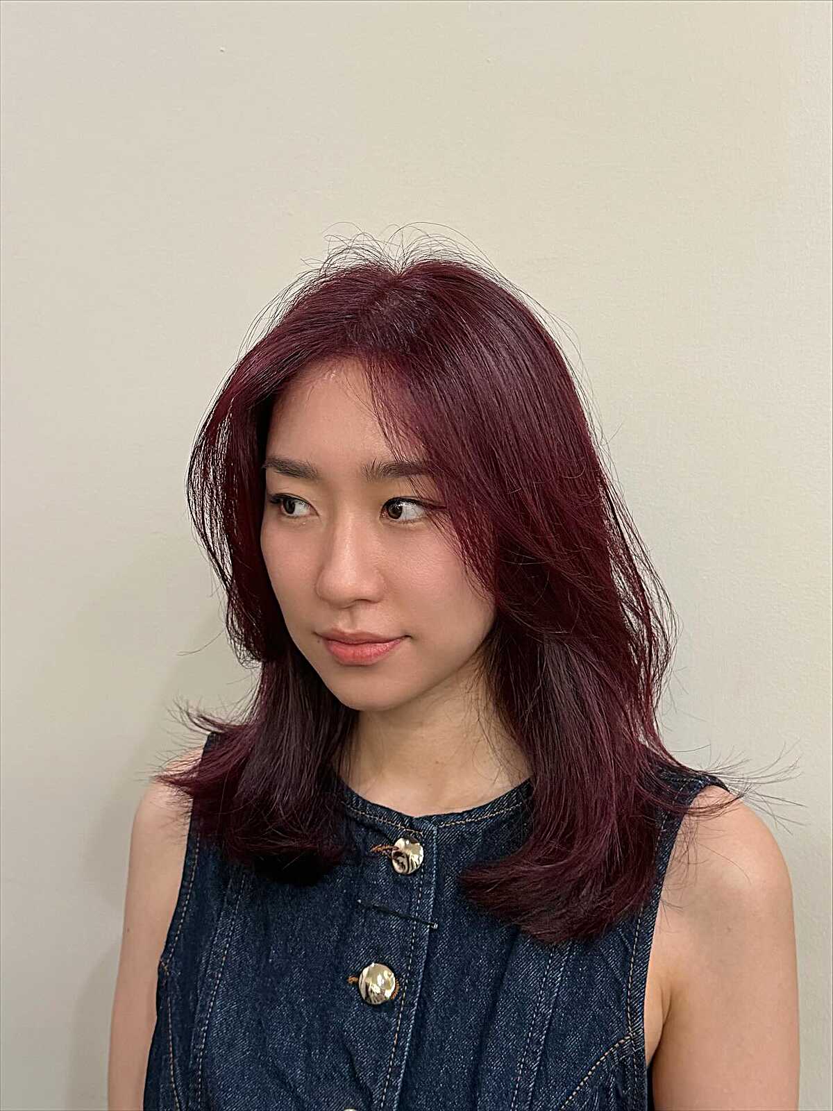 Berry plum medium layers with relaxed center part