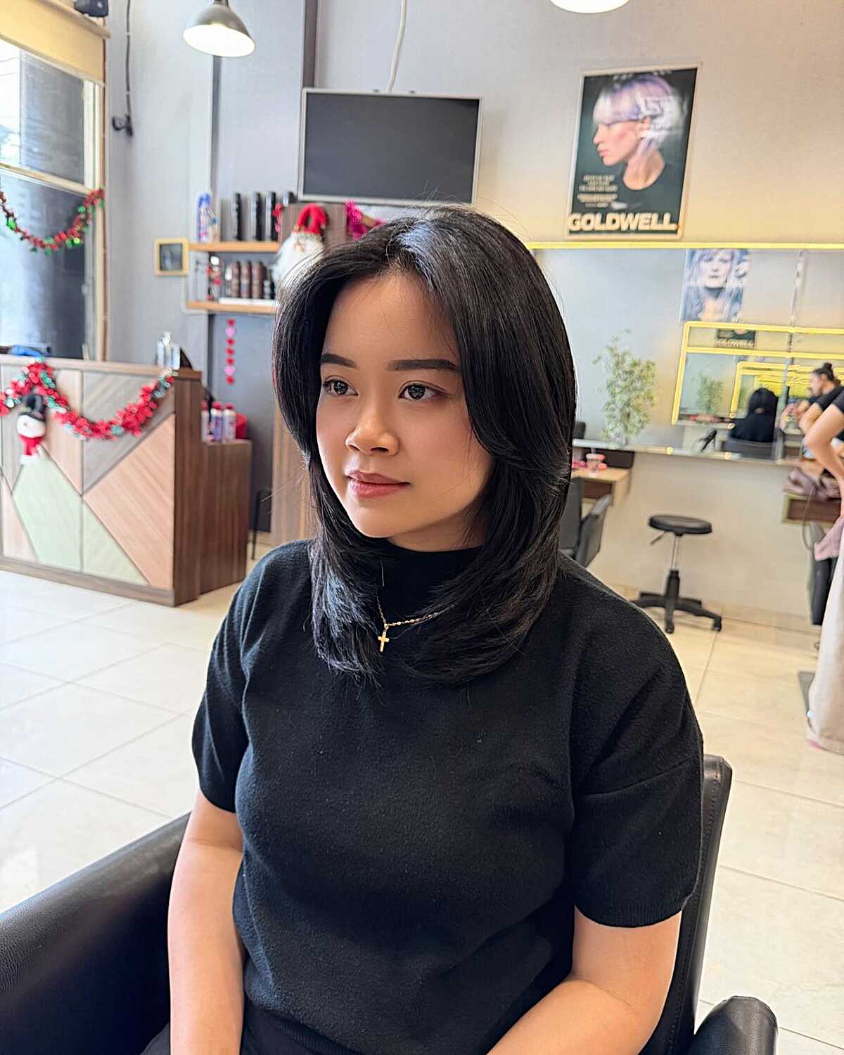 Jet black medium layers with a deep side part
