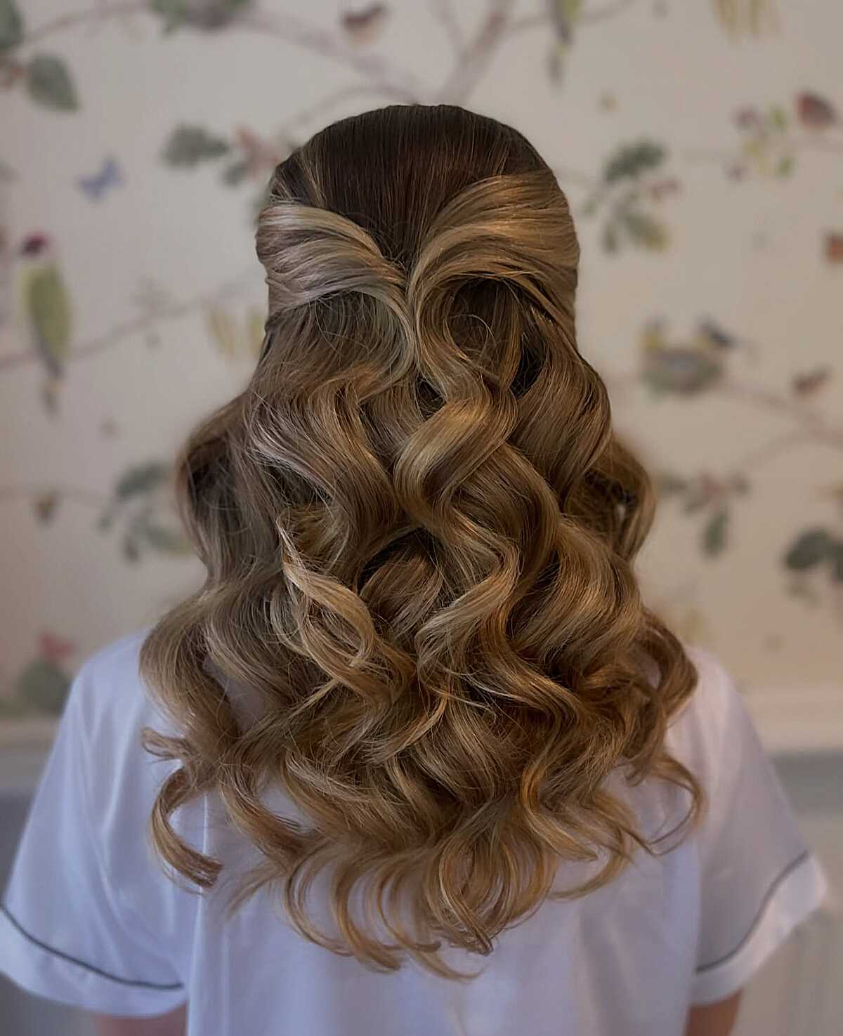 Polished Honey Blonde Waves Simply Pinned Half Up