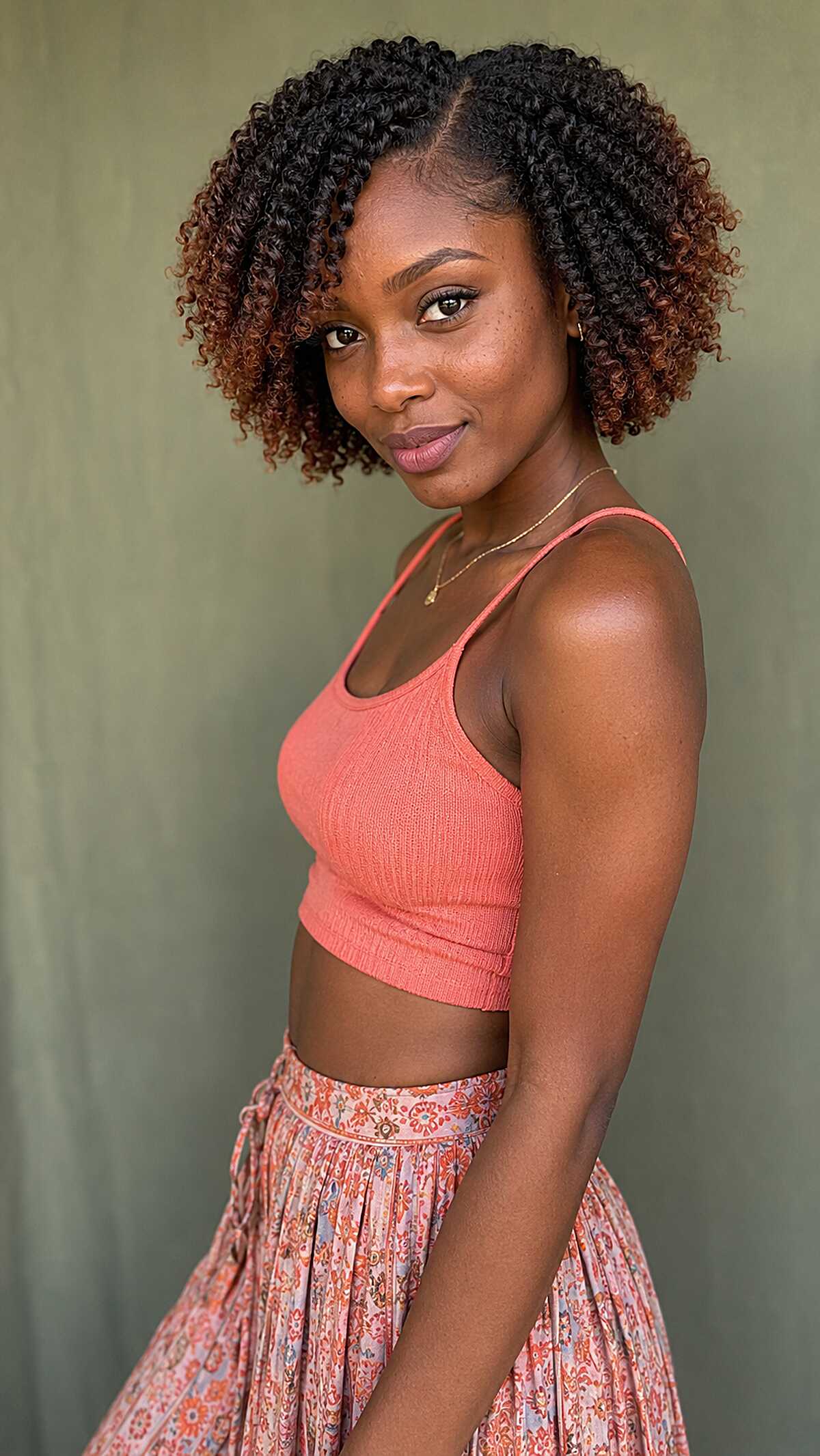 Natural twist-out bob with dark roots and ombré ends