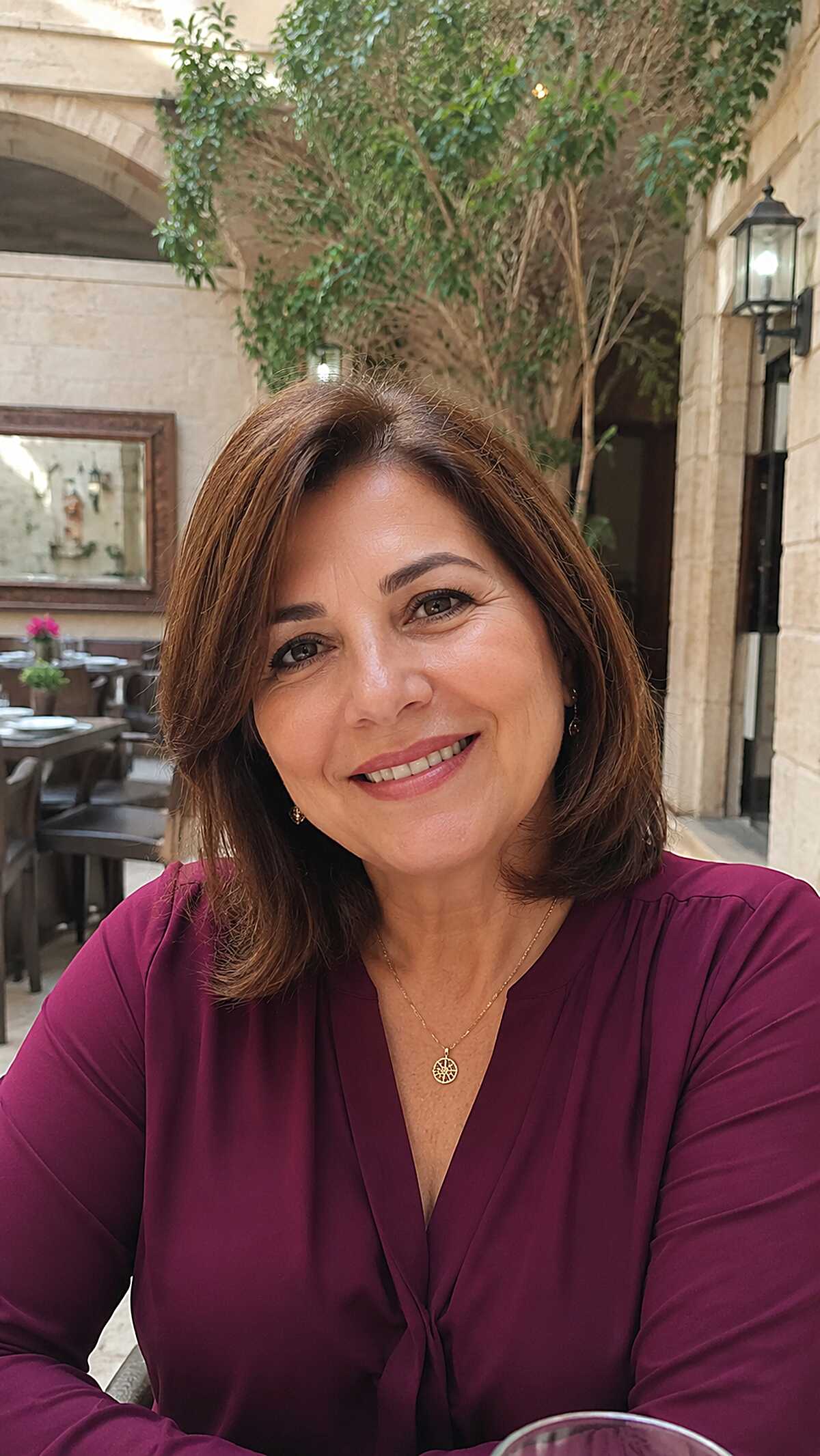 Polished burgundy-brown shoulder-length lob