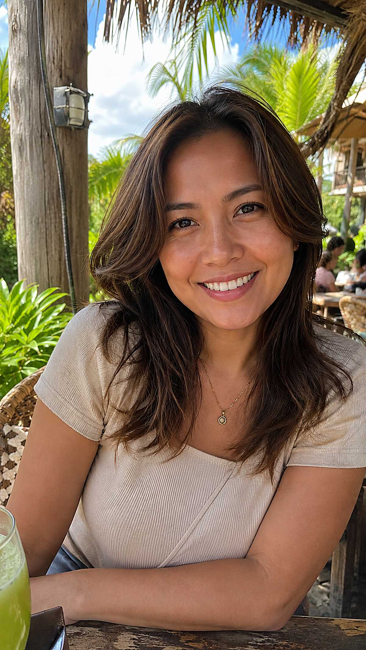 Effortless brunette feathered medium cut with side part
