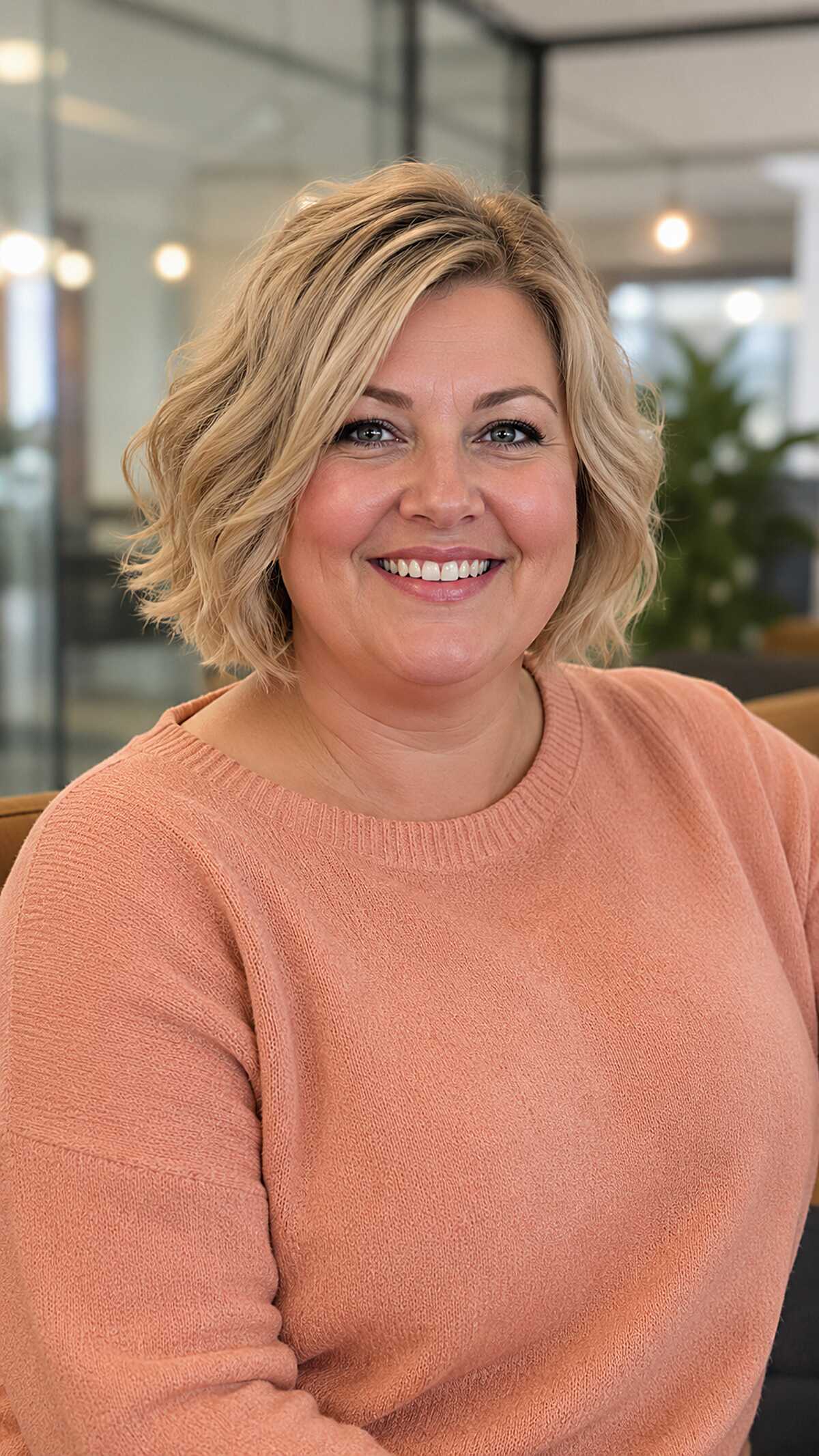 Tousled warm blonde bob with beachy waves