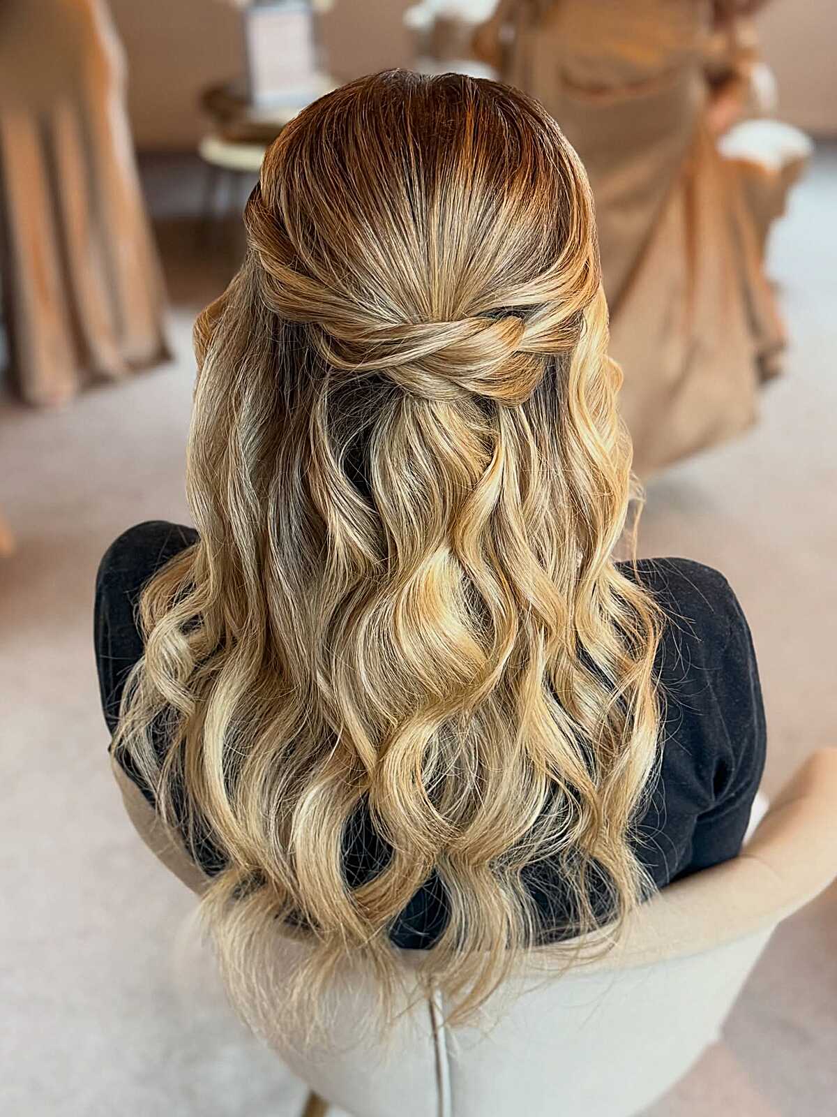 Warm ombré half up hairstyle with relaxed waves