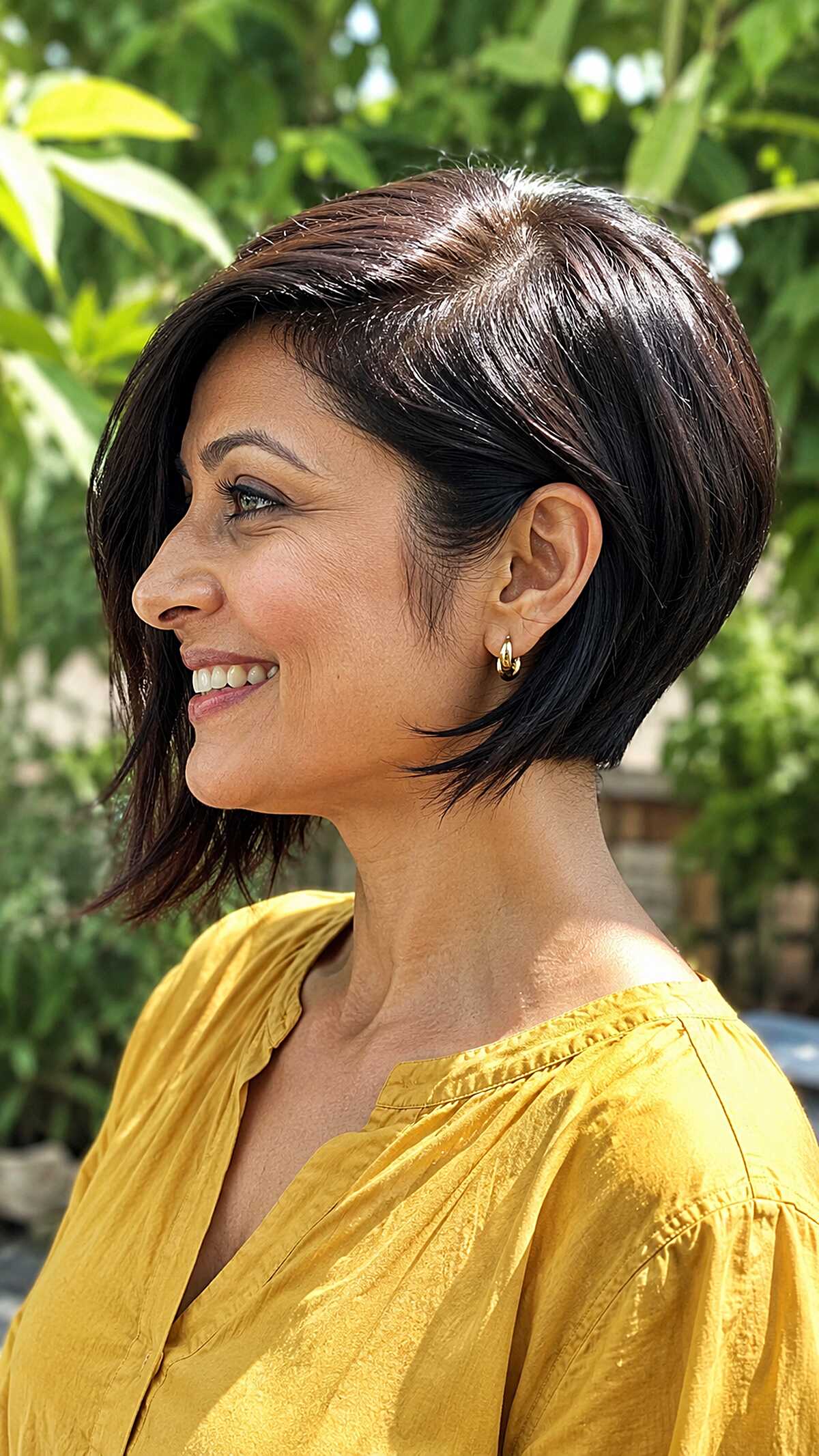 Tapered Dark Brunette Bob with Forward-Falling Layers