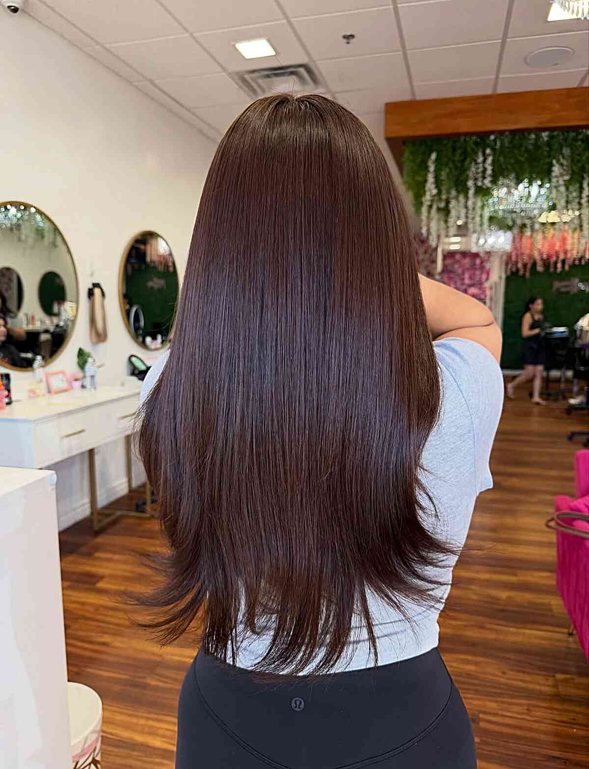Sleek Chocolate Brown Layered Cut