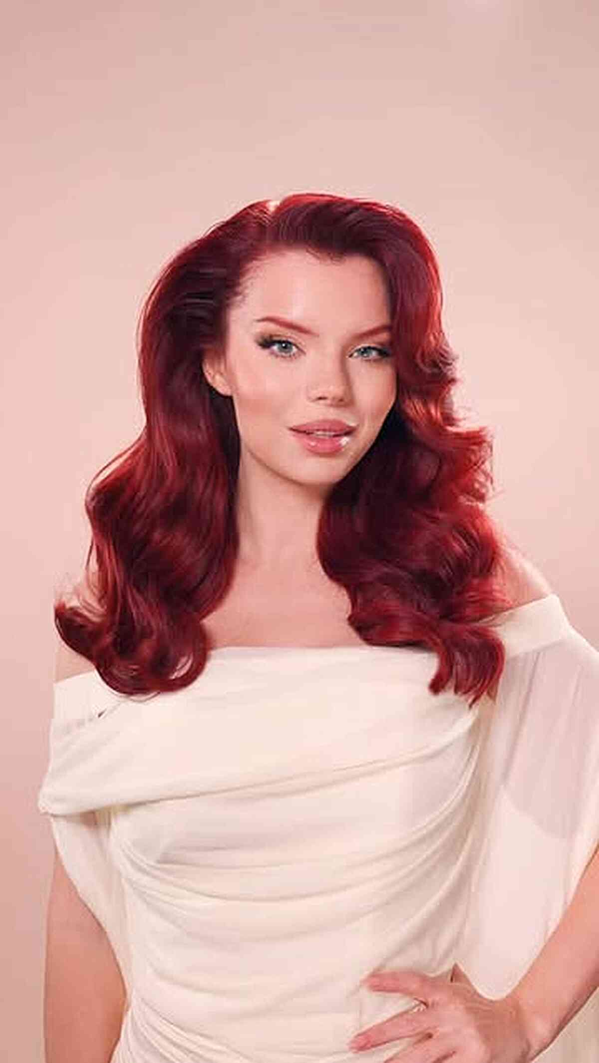 Glamorous Red Veronica Lake Waves