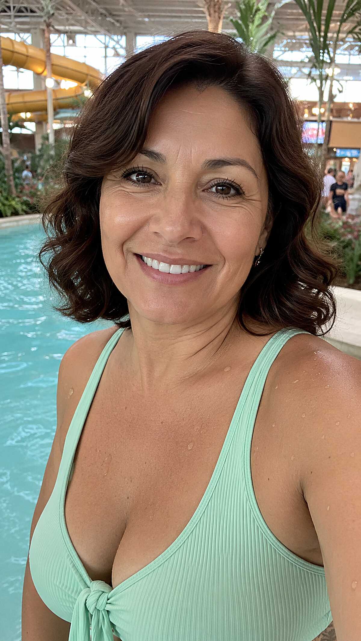 Chin-Length Curly Bob With a Deep Side Part