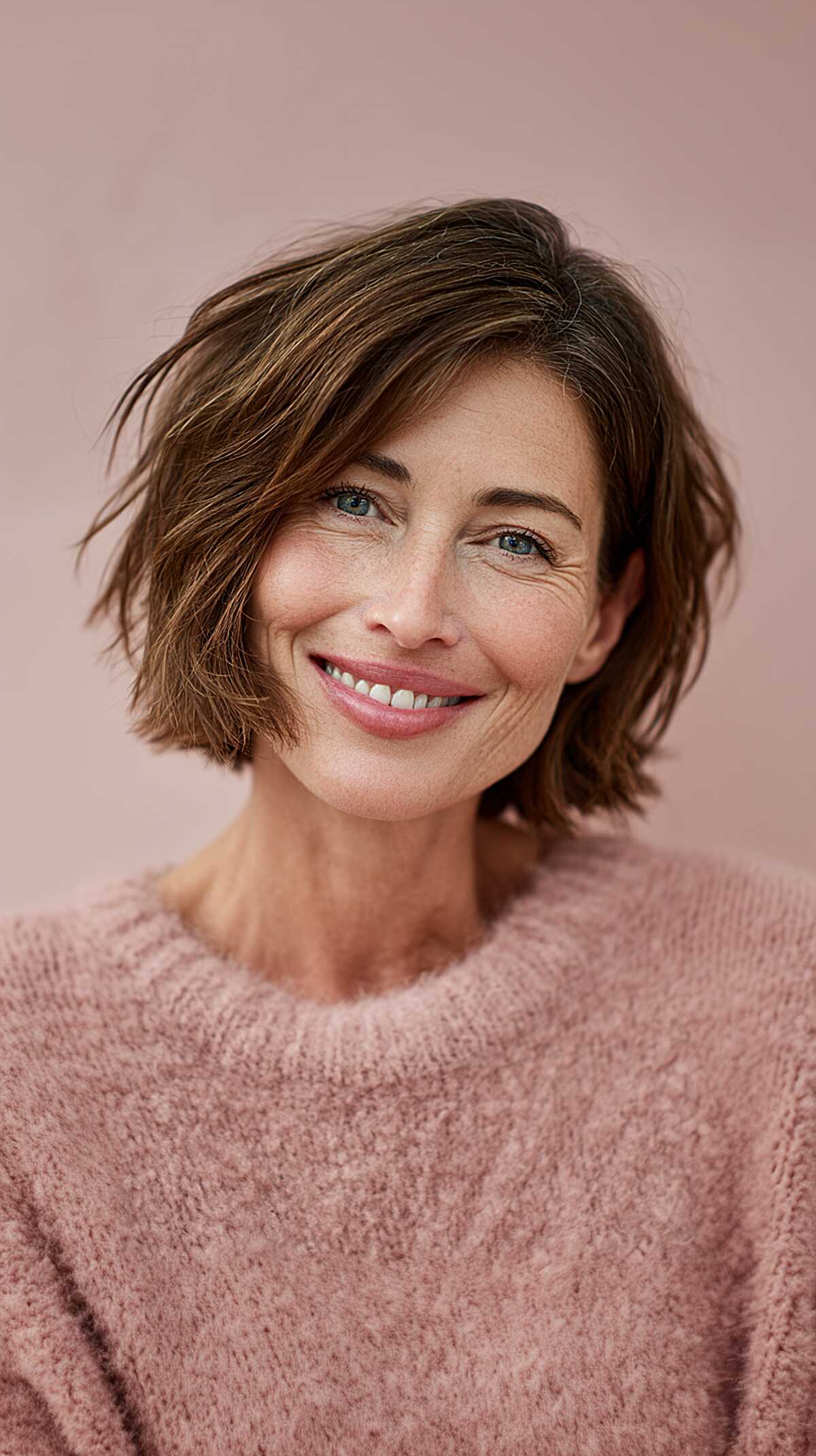 Tousled Jaw-Length Bob with Razored Ends