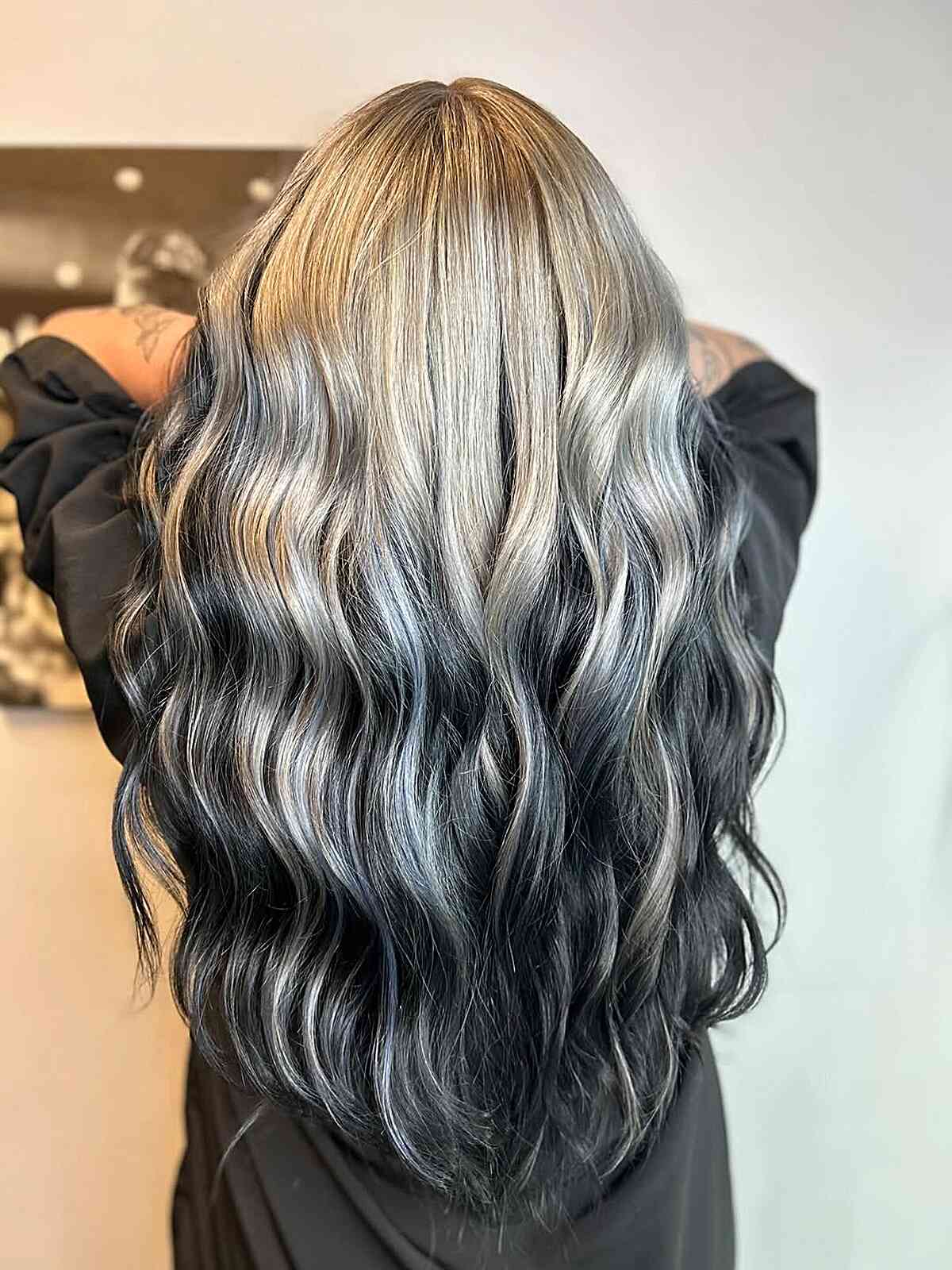 Stunning Black and Blonde Ombre Waves