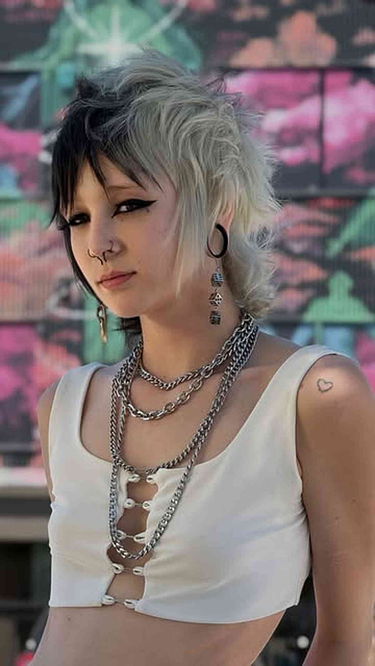 Edgy Textured Scene Haircut with Contrasting Colors