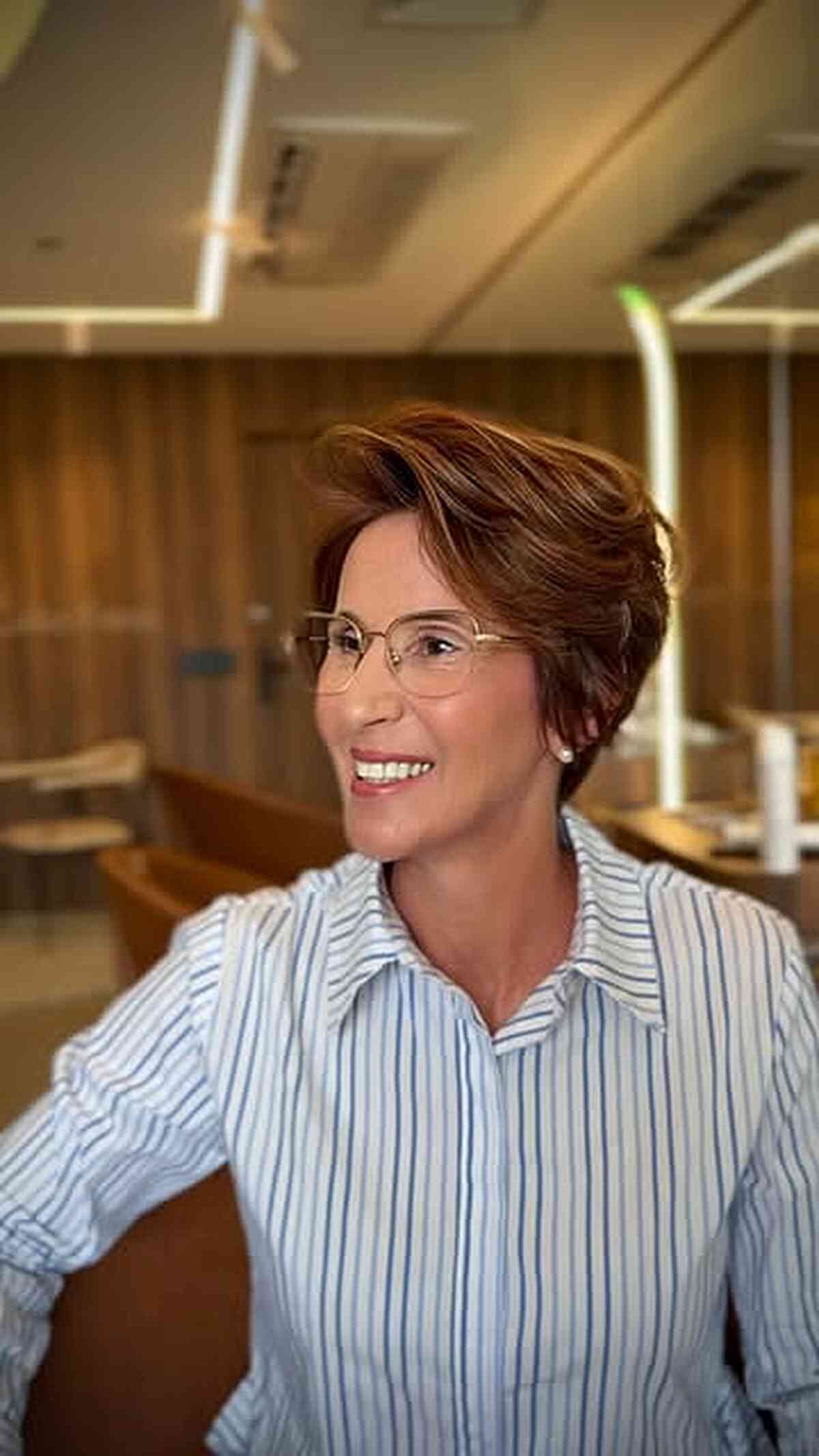 Textured Long Pixie with Soft Waves