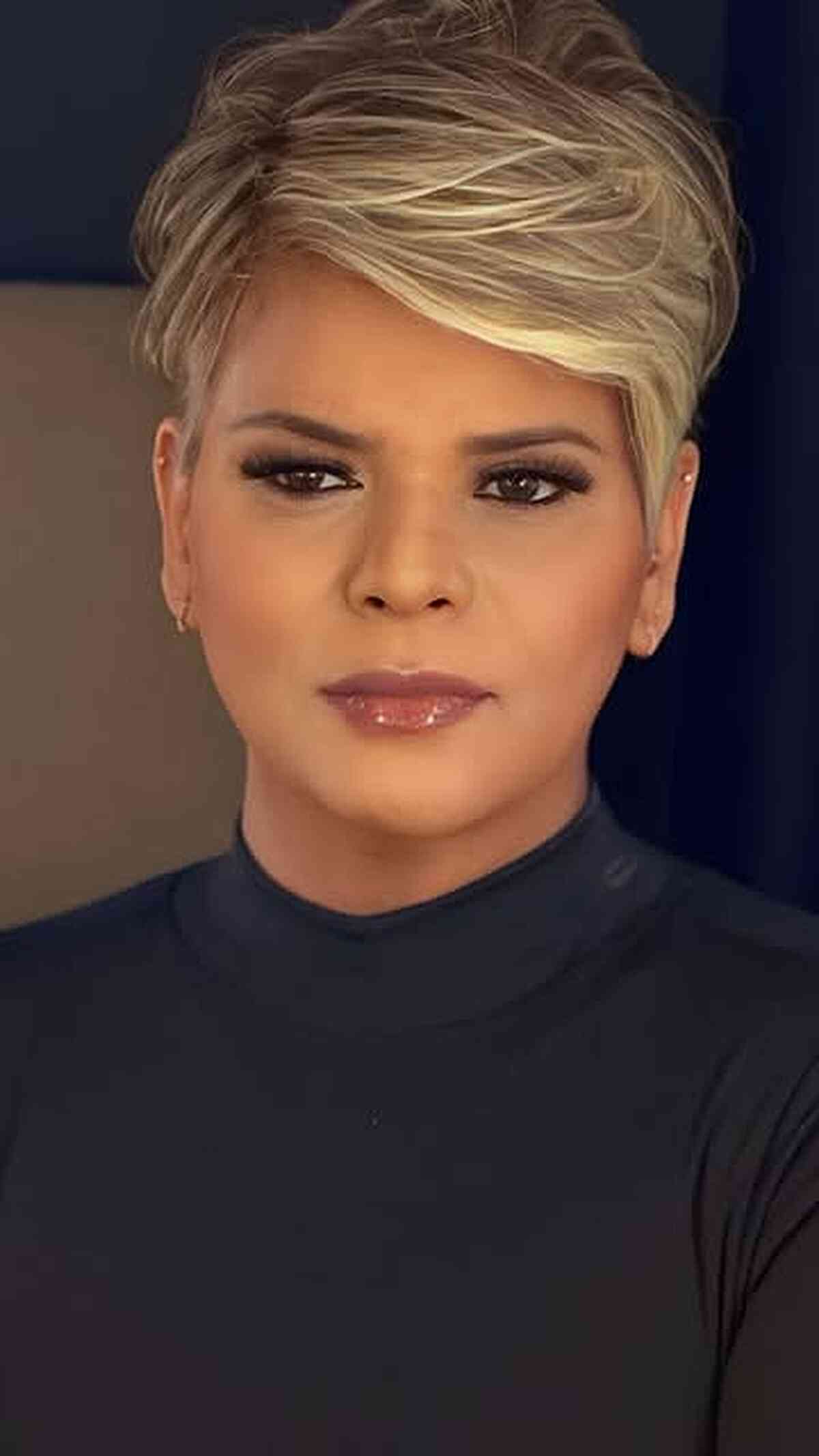 Textured Short Pixie Cut with Soft Layers