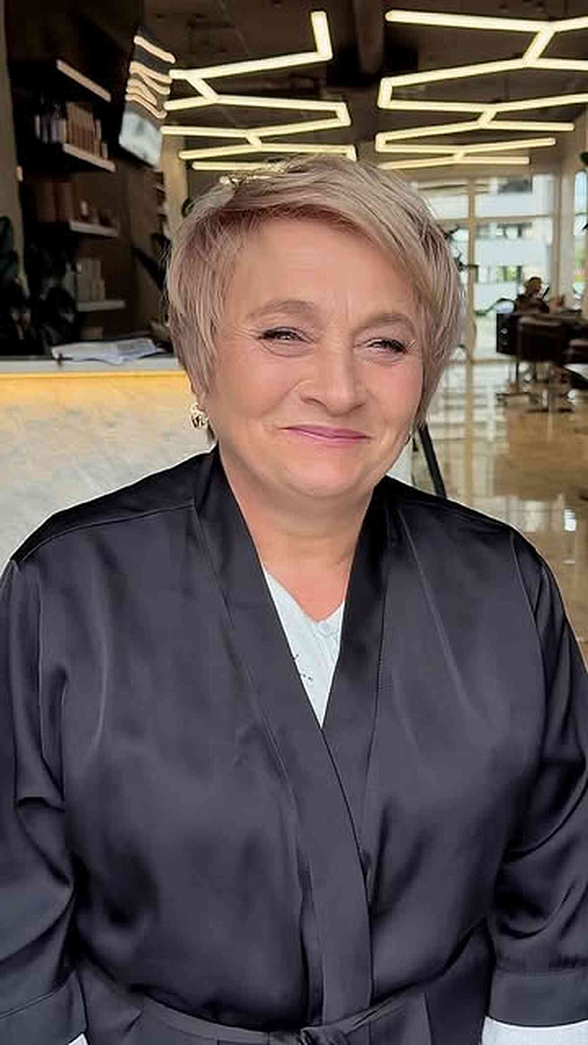 Soft Textured Pixie Bob with Gentle Layers