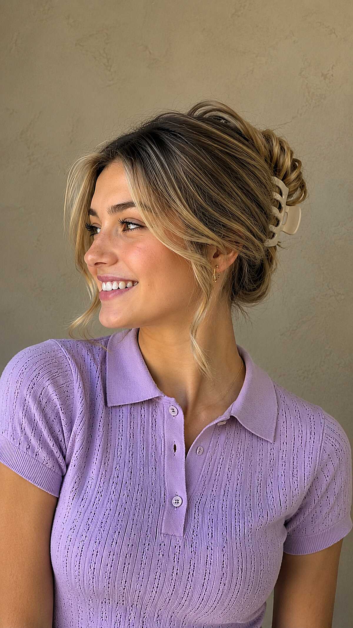 Loose Claw Clip Twist with Blonde Money Pieces