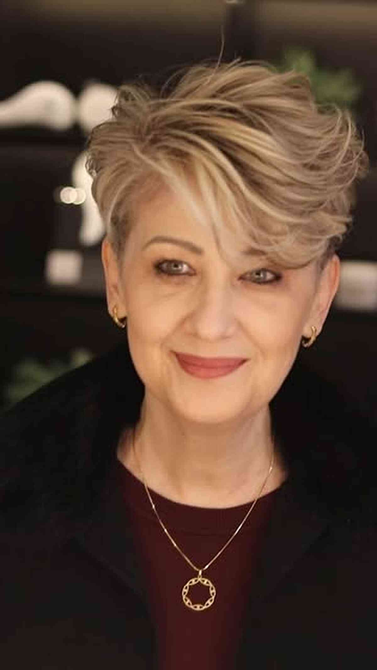 Textured Short Pixie with Soft Layers