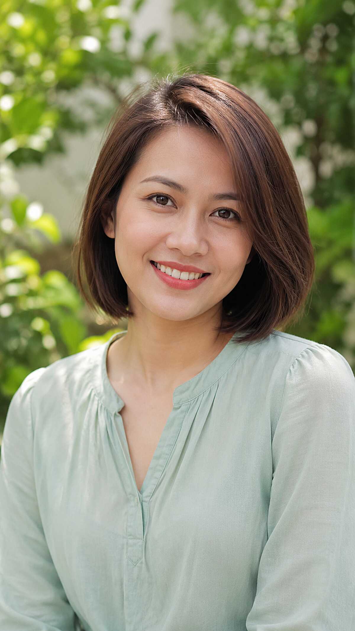 Polished Brunette Bob with Subtle Interior Layering